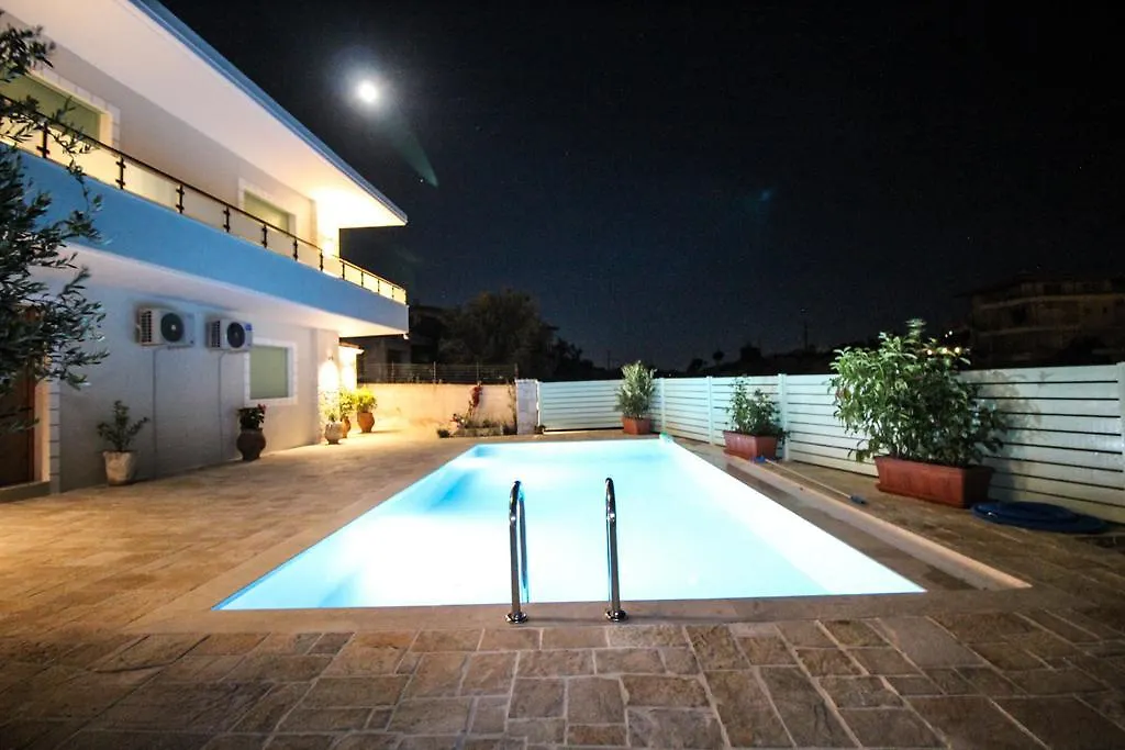 Villa Aleandro Ksamil 0*,
