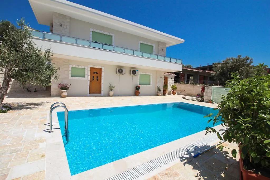 Villa Aleandro Ksamil